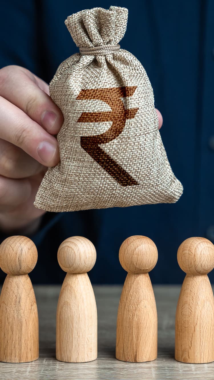 Money_Distribution